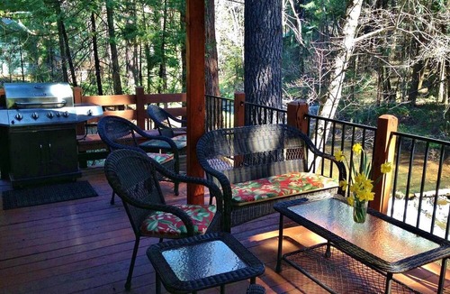Shingletown Cabin | Cozy Vacation Cottage Rental near Lassen Volcanic National Park, Northern California
