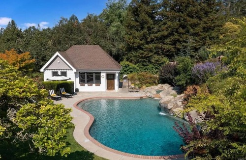 Santa Rosa House | Cozy Wine Country Guesthouse with Private Pool & Yard