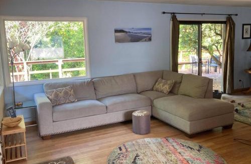 Crescent City North House | Creek Song Retreat