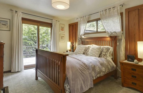 Cazadero House | ♥ Creekfront Secret: Romance, Spa, Beach, Wine Country + 25th Anniversary Perks