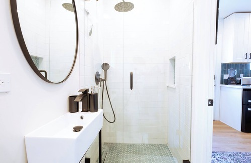 East Beach Cottage | Cute studio near East Beach