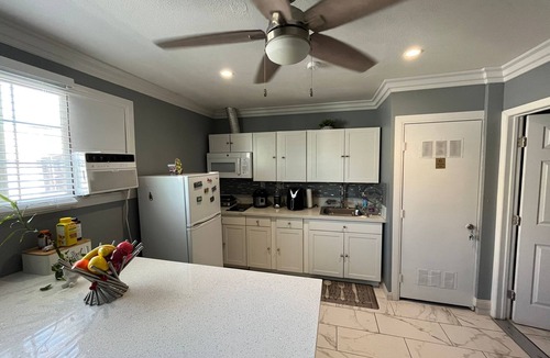 Paradise Apartment | D'Liz Suite
