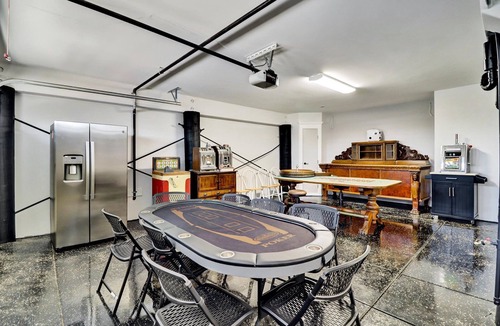 Bethel Island House | Delta River House Near the Action