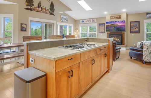 Sunriver Cabin | Deschutes Riverfront Home with A/C, Game Room, Hot Tub, Kayaks and Trails