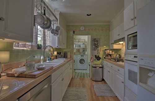 Glenwood House | Designer home with high end amenities and new kitchen