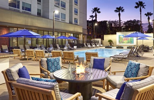 Anaheim Resort Resort | Disney Fun Starts Here! 2 Beautiful Units, Pool, Onsite Dining, Near Disneyland