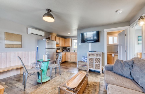 Oceanside Condo | Dog-friendly, completely remodeled modern home with beachfront views