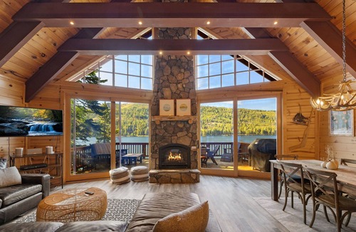 Truckee Cabin | Donner Bliss - Remodeled Lakefront Log Cabin on Donner, 180 Views, Dog Friendly, with Private Pier