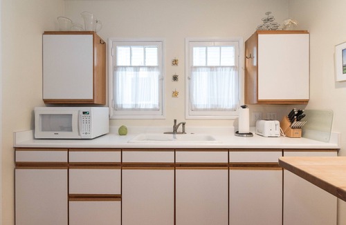 Santa Barbara Cottage | Downtown Cottage In Santa Barbara