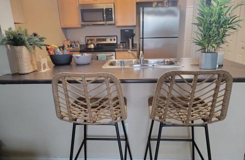 East Village Apartment | Downtown Cozy Suit with Free Parking Walk to Convention Center and Petco Park