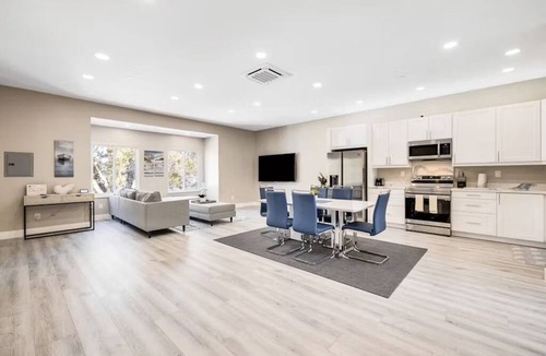 Pacific Grove Condo | Downtown Hideaway: City Meets Nature Lic#0491