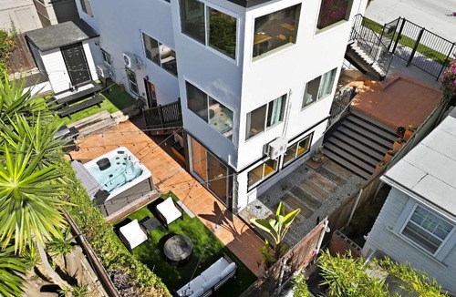 Golden Hill House | Downtown San Diego Stay with Hot Tub & BBQ
