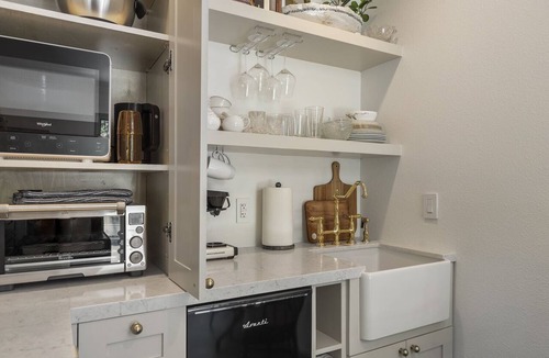 Freestone Apartment | Downtown Sebastopol Studio