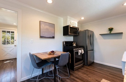Sonoma House | Downtown Sonoma Dream - 1 Bdrm right next to Sonoma Plaza