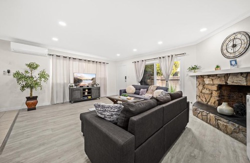 Alhambra Apartment | Dreamy & Relaxing Gem With Backyard - 12mins to DT LA
