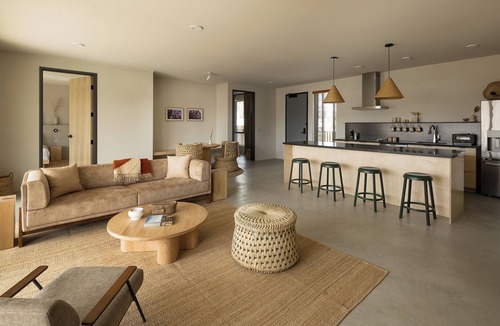 Julian Hotel | Drift Palm Springs, a Member of Design Hotels