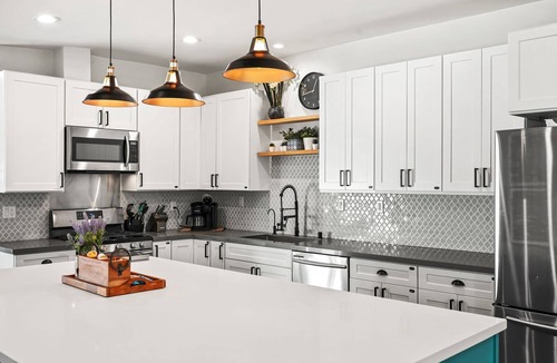 Oxnard Dunes House | Dunes by the Shore - Walk to the Beach!
