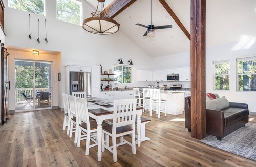 Yosemite West House | El Capitan Loft