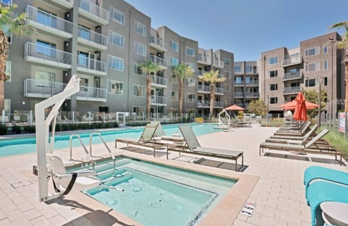 Fremont Condo | Elegant 1BR Condo w Pool & Fire Pit at Aya Apartments