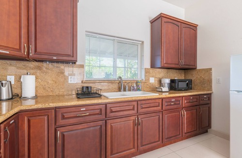 South San Gabriel House | Elegant Retreat Modern Comforts, Prime Location