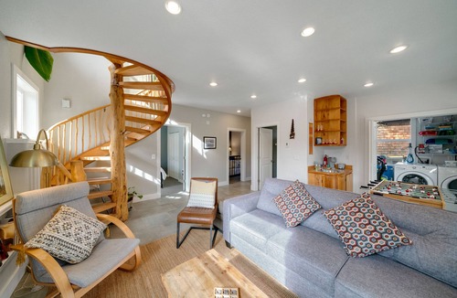 Neahkahnie Beach House | Elk Haven (previously Barefeet Retreat)-2 decks, dogs Ok, BBQ, close to beach