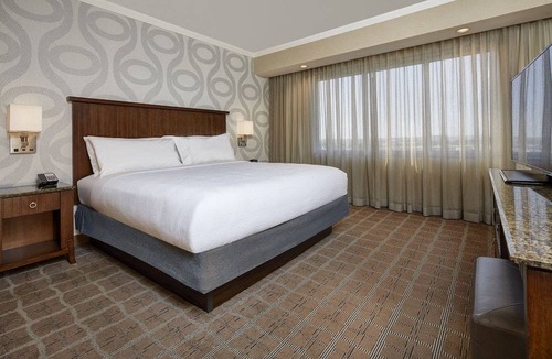 University City Hotel | Embassy Suites by Hilton San Diego La Jolla 2 Room Suite - 2 Double Beds - 1 Bedroom
