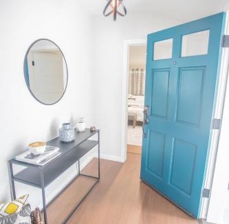 Sherman Oaks House | Enchanting Sherman Oaks Home With Pool permit #HSR two five zero zero 3222