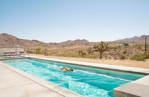 Joshua Tree Villa | Enjoy full access to the property—wander, explore, and connect with nature. Relax with stunning sunsets and star-filled skies. For urgent matters, our support team is just a message or call away. 🌵✨