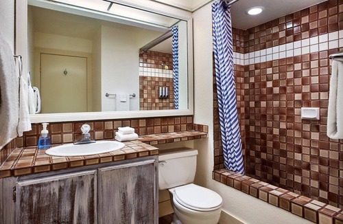Avalon Hotel | Enjoy Stunning Avalon Views at this Private Boutique Escape | 4 Units