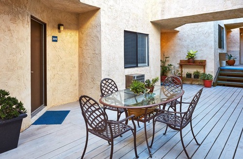 Avalon Hotel | Enjoy Stunning Avalon Views at this Private Boutique Escape | 4 Units