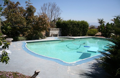 Fallbrook House | Enjoy your visit to a private horse ranch!