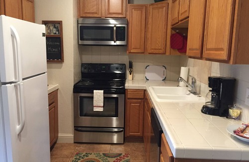 Clovis Apartment | Entire Fresno/Clovis 2 bedroom bungalow