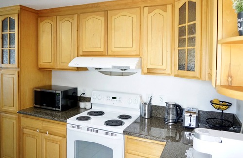 Sunnyvale House | Entire House 3BR-Office Room-Pet-Family&Business-Fenced yard