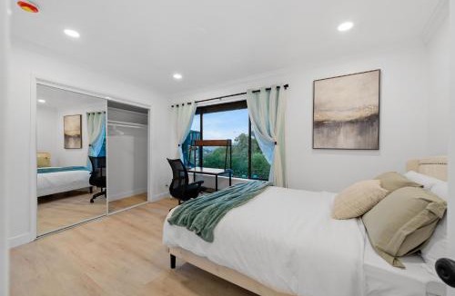 El Cajon House | Entire Private Home with Big Yard, View, King Bed, 10 Parking, 4 Bedrooms 3 Bathrooms, Available Now
