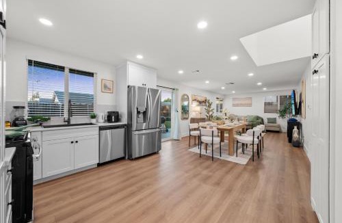 El Cajon House | Entire Private House with King Bed, Garage, Gated Backyard, 4Bedrooms 2Bathrooms, Available Now