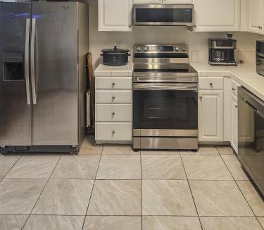 Central Escondido Apartment | Escondido Urban Stay - Stylish 2BR Apartment