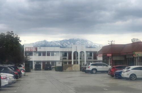 El Monte Hotel | Eunice Plaza Motel