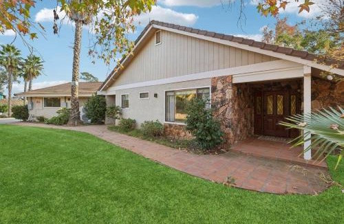 Valley Center Apartment | EVENT space tucked into the Escondido countryside.