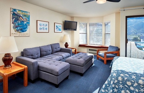 Avalon Hotel | Every Great Vacation Needs a Place Like This! Ocean View, Free Parking!