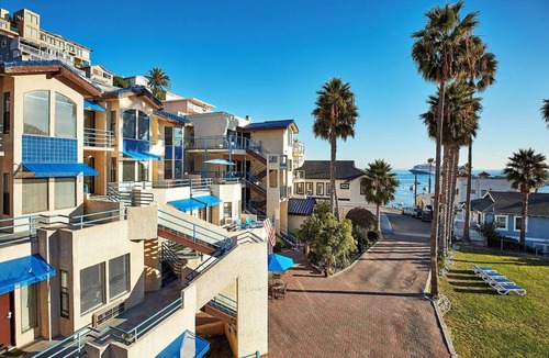 Avalon Hotel | Everything You Need for an Unforgettable Stay Is Right Here! Free Parking!