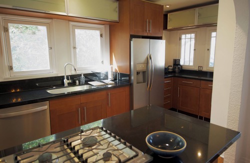 Venice House | Experience Authentic Venice Charm in a Classic Spanish Bungalow