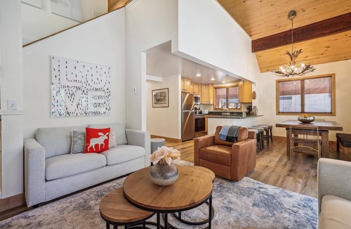 Warrior's Mark West House | Experience Freeride Haus, a beautiful Breckenridge home with a private hot tub!