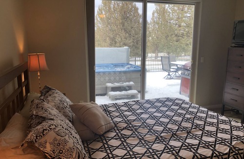 Redmond House | Fabulous Eagle Crest Resort Juniper Meadow, Private Hot Tub, Golf Course, Pool