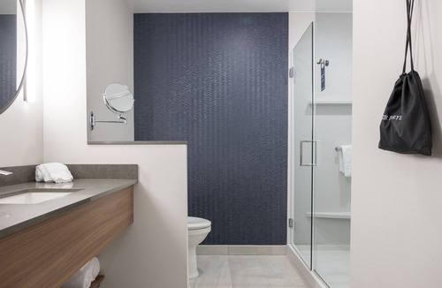 Alviso Hotel | Fairfield Inn & Suites - QN/QN
