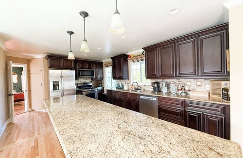 Salinas House | Family Friendly Farmhouse