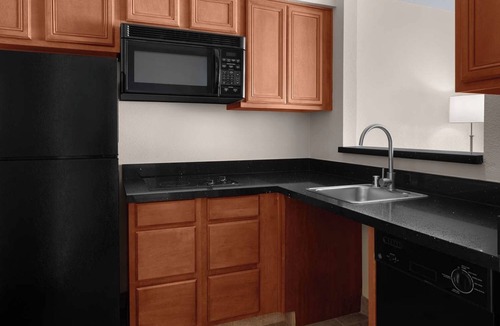 Downtown Hotel | Feel at Home! Full Kitchen, Pets Are Welcome!