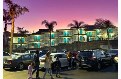 Beach Hill - Beach Flats Hotel | Fireside Inn By The Beach Boardwalk & Bowling