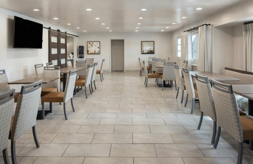 North State Hotel | FOUND Hotels, Santa Barbara, Series by Marriott