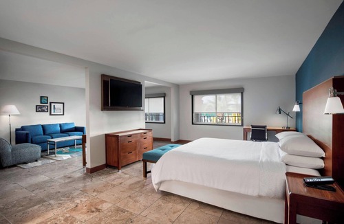 Anaheim Resort Hotel | Four Points by Sheraton Anaheim
