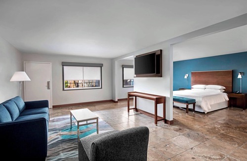Anaheim Resort Hotel | Four Points by Sheraton Anaheim